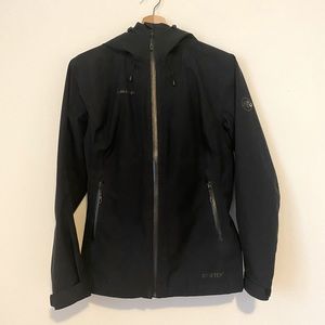Mammut Women’s Gore-Tex shell (Convey Tour)